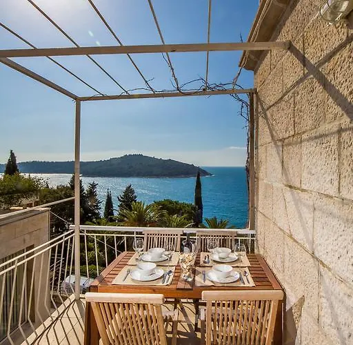 Sea View Apartment Beatrice By Irundo